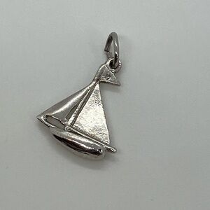 Vtg 925 Sterling Silver Sailboat Boat Charm / Pendant